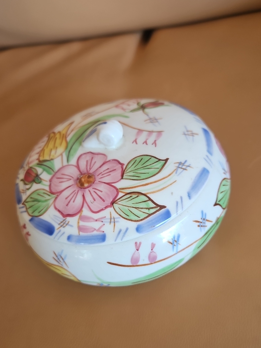 Hand-Painted Floral Ceramic Trinket Box - White with Pink Flowers